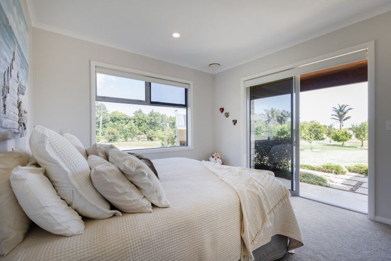 Photo of property in 96 Dyke Road, Karaka, Papakura, 2580