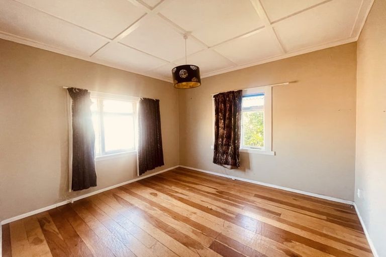 Photo of property in 115 Weymouth Road, Manurewa, Auckland, 2102