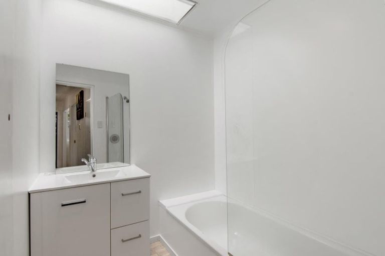 Photo of property in 1/91 Tosswill Road, Tahunanui, Nelson, 7011