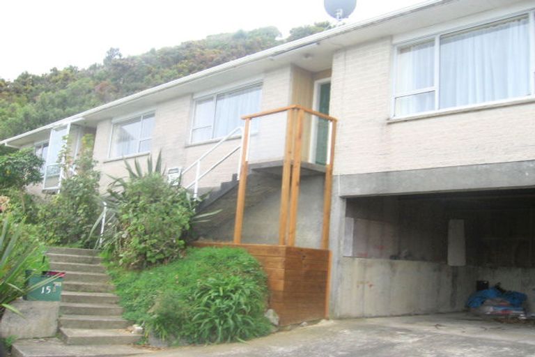 Photo of property in 15 Walnut Way, Maungaraki, Lower Hutt, 5010