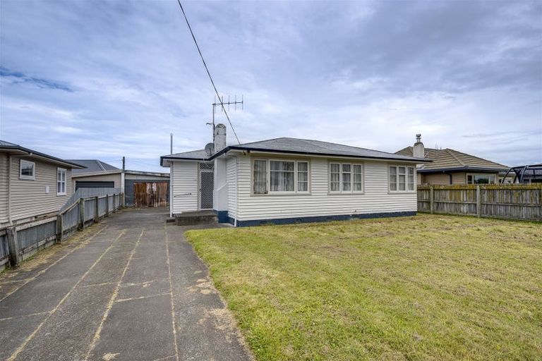 Photo of property in 10 Arnold Street, Onekawa, Napier, 4110