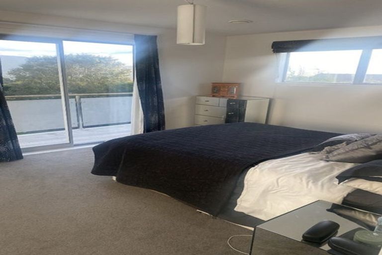 Photo of property in 214 Major Hornbrook Road, Mount Pleasant, Christchurch, 8081