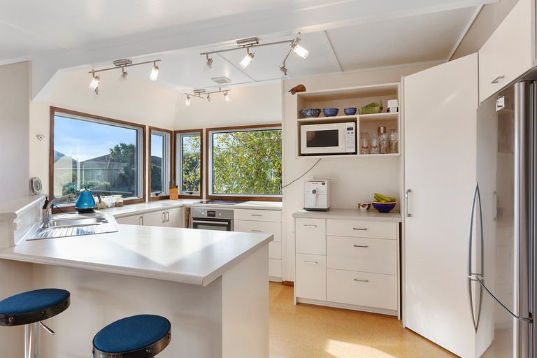 Photo of property in 140 Doon Street, Waverley, Dunedin, 9013