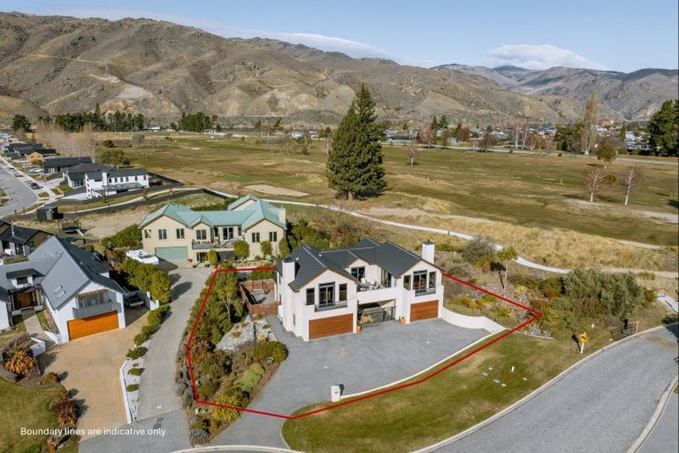 Photo of property in 52 The Dunes, Cromwell, 9310