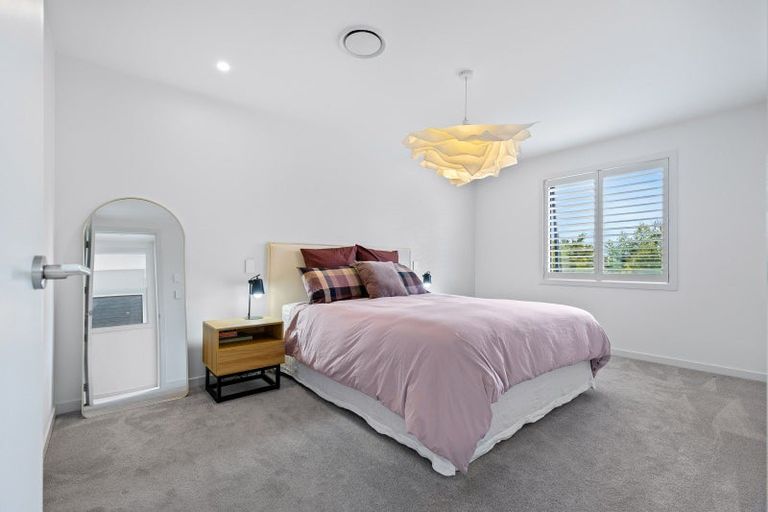 Photo of property in 17 Jack Seabrook Road, Hobsonville, Auckland, 0616