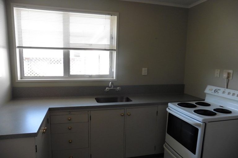 Photo of property in 3/141 Kennedy Road, Marewa, Napier, 4110