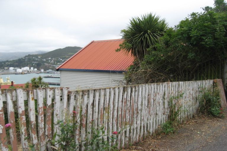 Photo of property in 33 Reserve Terrace, Lyttelton, 8082