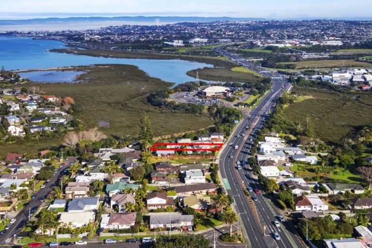 Photo of property in 38 Esmonde Road, Takapuna, Auckland, 0622