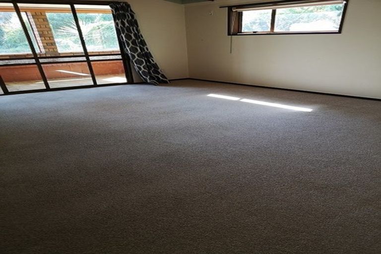 Photo of property in 126 Stapleford Crescent, Browns Bay, Auckland, 0630