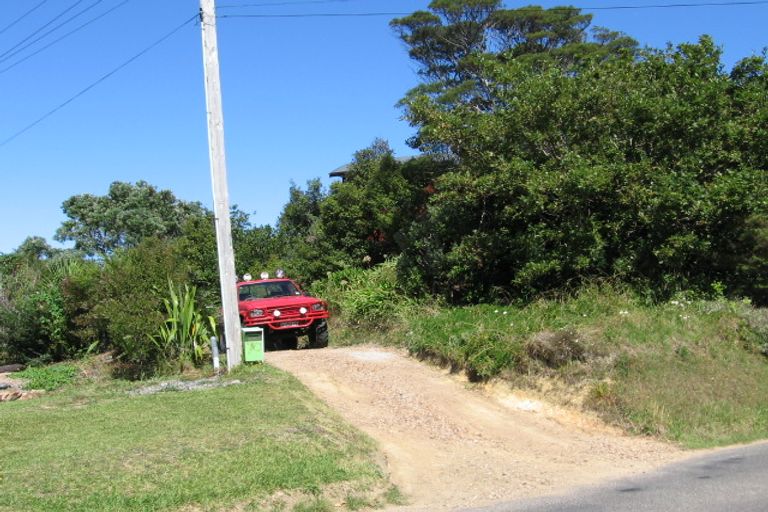 Photo of property in 70 Queens Drive, Oneroa, Waiheke Island, 1081