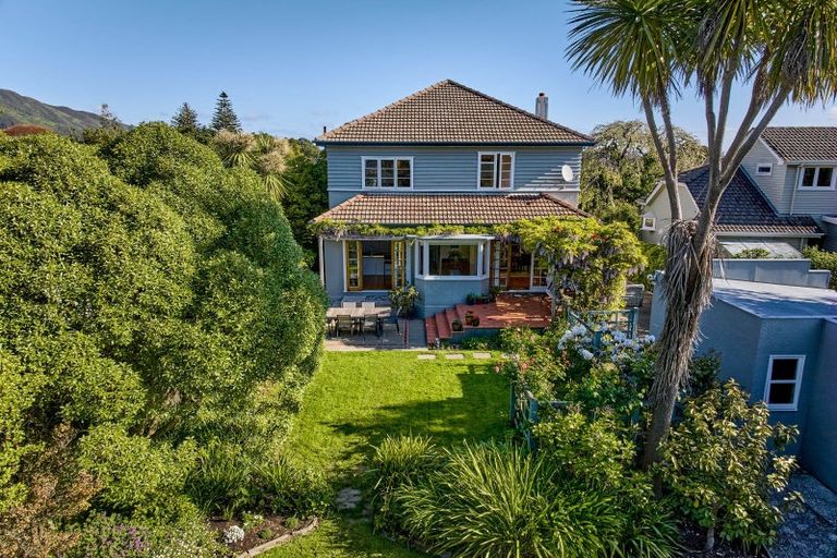 Photo of property in 5 Marina Grove, Hutt Central, Lower Hutt, 5010