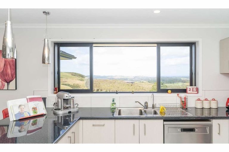 Photo of property in 870 Pungaere Road, Waipapa, 0295