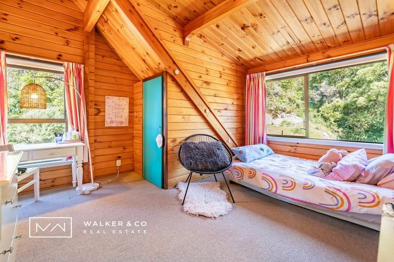 Photo of property in 30 Duncraig Street, Silverstream, Upper Hutt, 5019