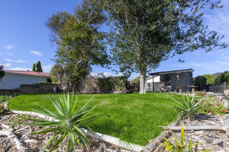 Photo of property in 2/11 Rimu Road, Raumati Beach, Paraparaumu, 5032
