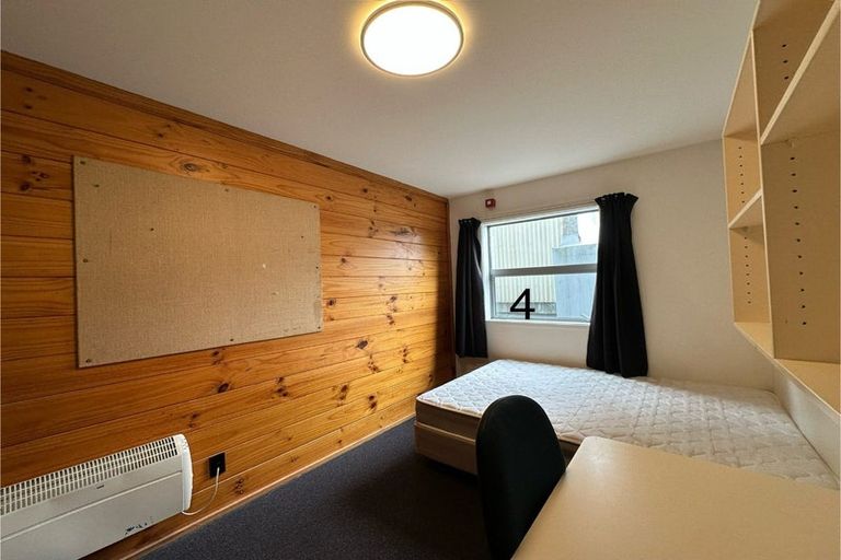 Photo of property in Drummond Street Flats, 4/19 Drummond Street, Mount Cook, Wellington, 6021