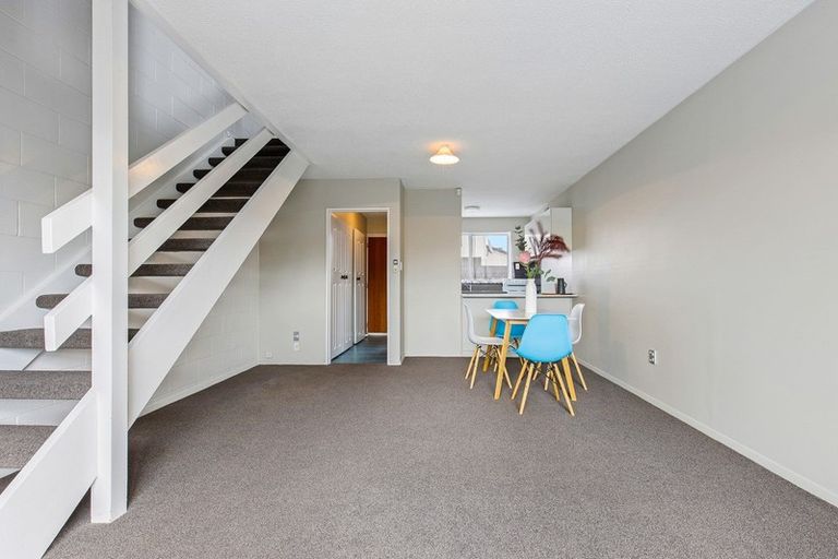 Photo of property in 4/30 Epsom Road, Sockburn, Christchurch, 8042