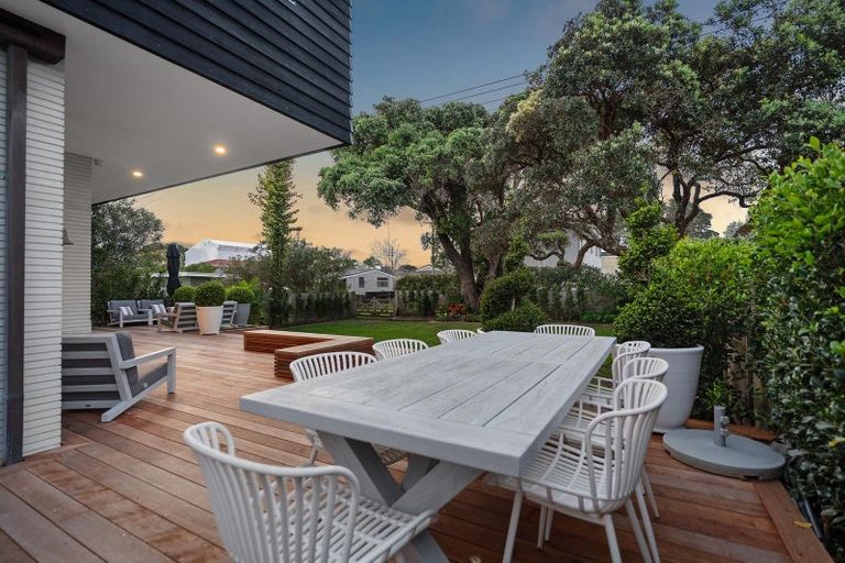 Photo of property in 37 Laurence Street, Manly, Whangaparaoa, 0930