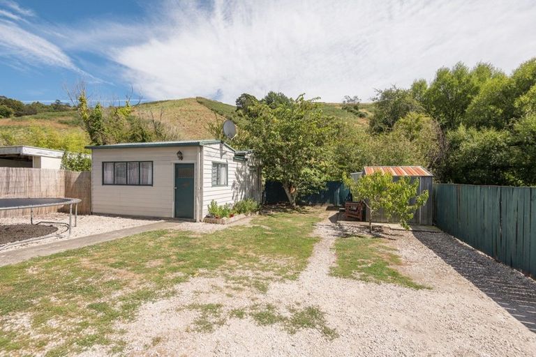 Photo of property in 104 Emano Street, Toi Toi, Nelson, 7010