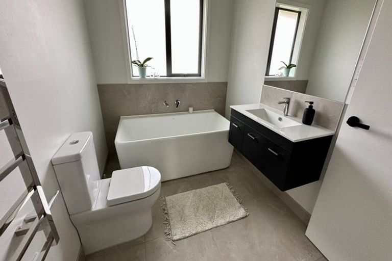 Photo of property in 10 Agathis Crescent, Wigram, Christchurch, 8025