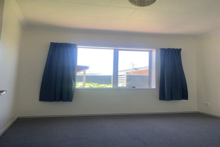 Photo of property in 20a Hira Street, Waikanae, 5036