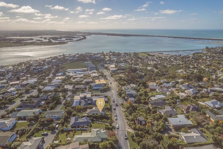 Photo of property in 116 Major Hornbrook Road, Mount Pleasant, Christchurch, 8081