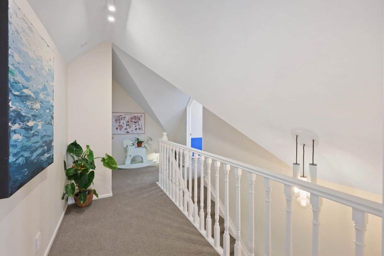 Photo of property in 36 Matterhorn Crescent, Northpark, Auckland, 2013