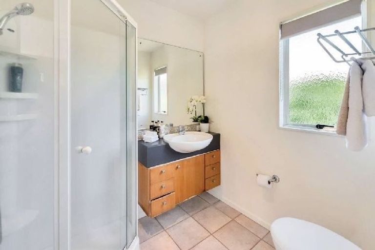Photo of property in 2/41 Selwyn Crescent, Forrest Hill, Auckland, 0620