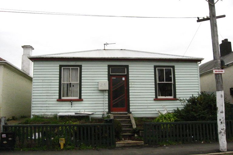 Photo of property in 24 Hyde Street, North Dunedin, Dunedin, 9016