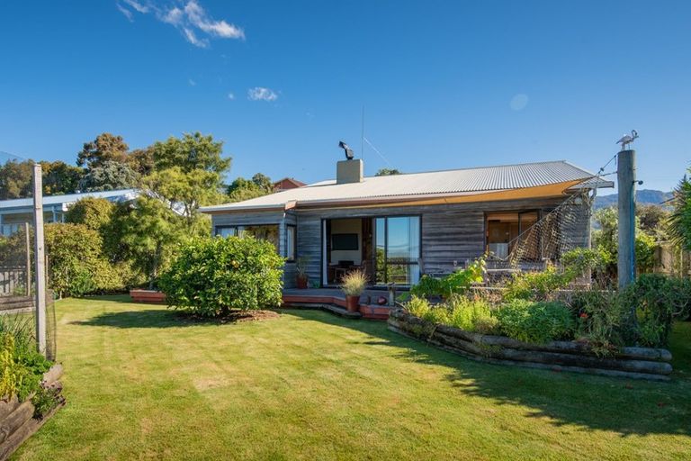 Photo of property in 266 Patons Rock Road, Patons Rock, Takaka, 7182
