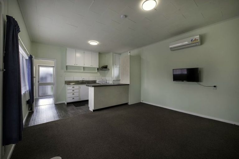 Photo of property in 2/1006 Copeland Road, Akina, Hastings, 4122