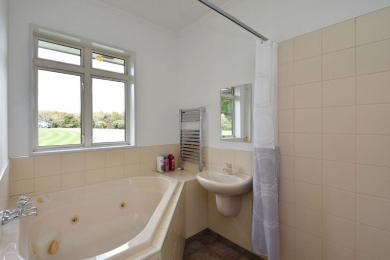 Photo of property in 107 Mason Road, Seaward Bush, Invercargill, 9871