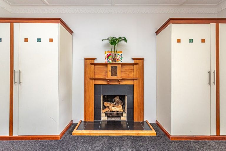 Photo of property in 17 Tarata Street, Saint Johns Hill, Whanganui, 4501