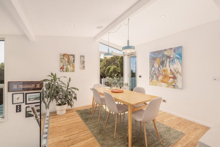 Photo of property in 277 Cannon Hill Crescent, Mount Pleasant, Christchurch, 8081