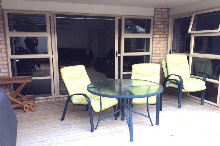 Photo of property in 1 Kereru Place, Pyes Pa, Tauranga, 3112