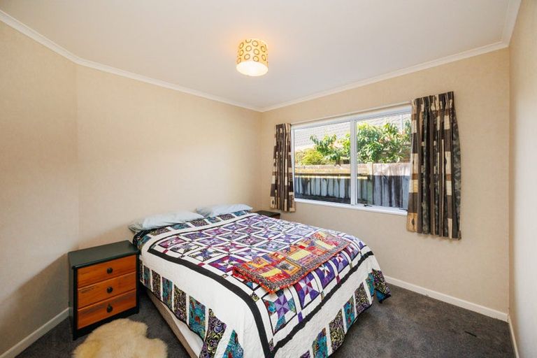 Photo of property in 8 Rosebank Avenue, Kelvin Grove, Palmerston North, 4414