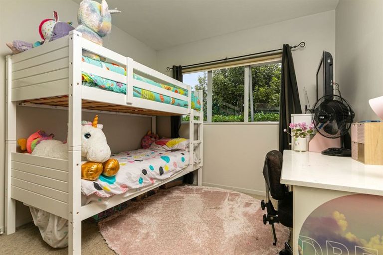 Photo of property in 48 Makora Road, Massey, Auckland, 0614