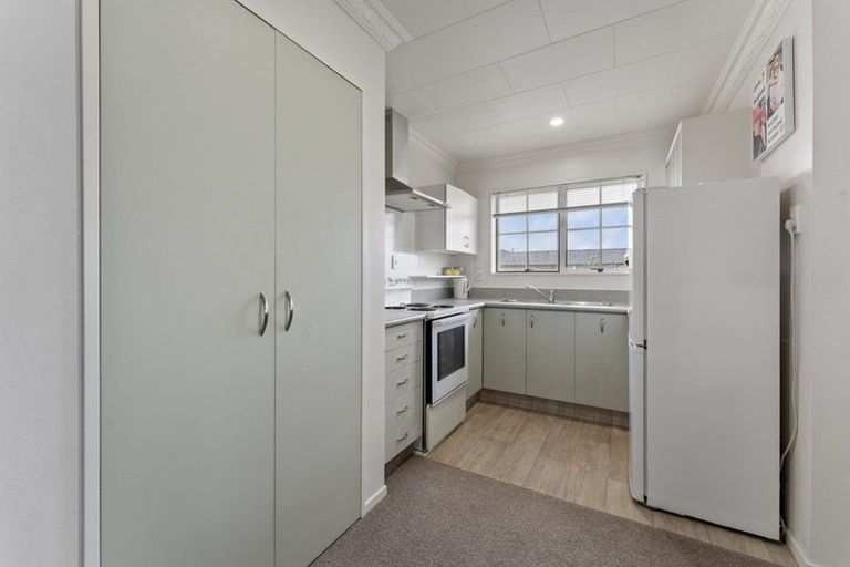 Photo of property in 30 Kent Street, Levin, 5510