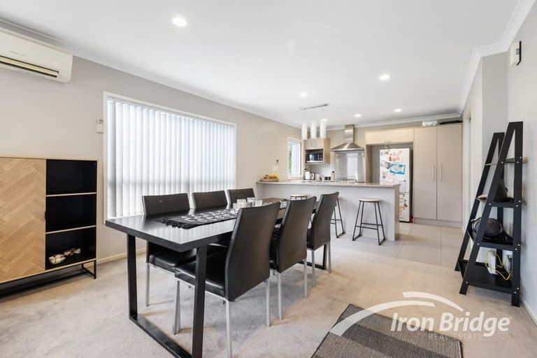 Photo of property in 82a Kirton Drive, Riverstone Terraces, Upper Hutt, 5018