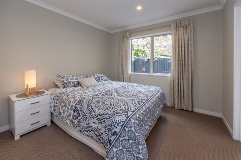 Photo of property in 67 Wai-iti Terrace, Bryndwr, Christchurch, 8052