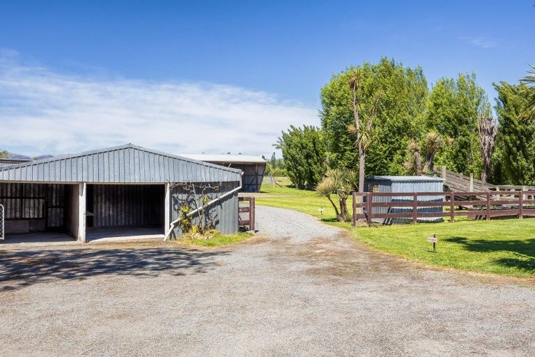 Photo of property in 194 Mairehau Road, Marshland, Christchurch, 8083