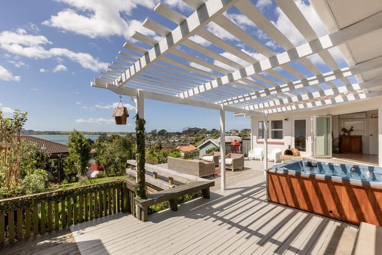 Photo of property in 19 Bramley Drive, Omokoroa, 3114