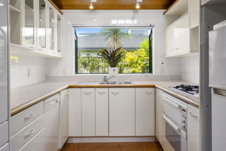 Photo of property in 3/53 Anzac Road, Browns Bay, Auckland, 0630