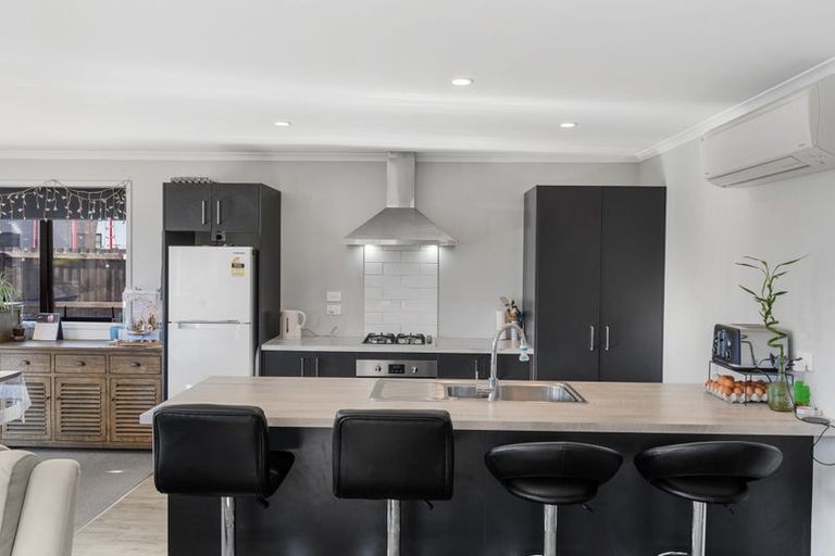 Photo of property in 10 Joy Place, Rolleston, 7614