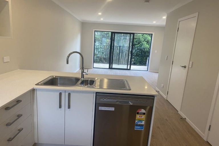 Photo of property in 2/125b Metcalfe Road, Ranui, Auckland, 0612