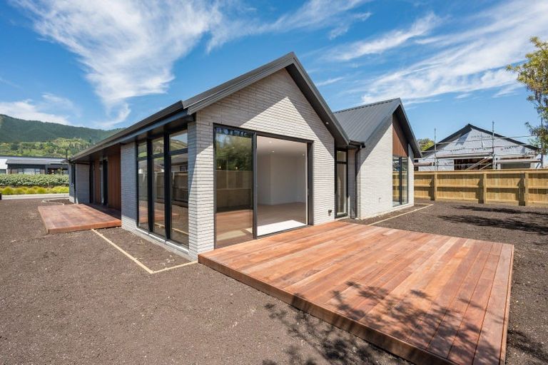 Photo of property in 12 Hallmark Drive, Hope, Richmond, 7020