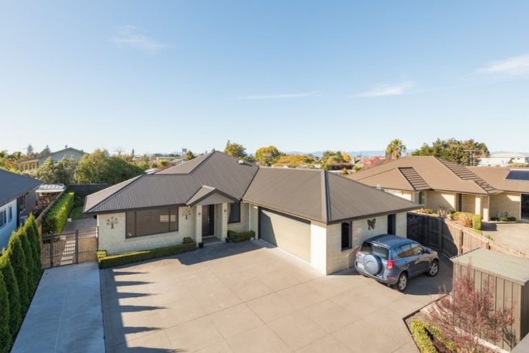 Photo of property in 27 Kitakita Grove, Motueka, 7120