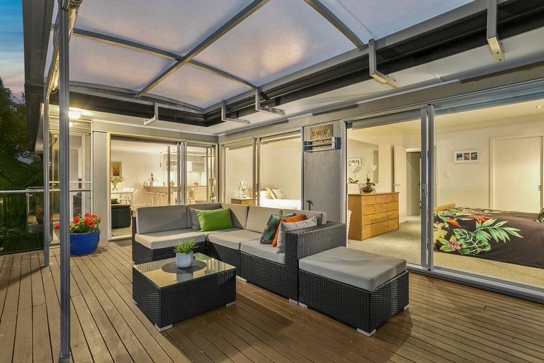 Photo of property in 39 Tawini Road, Titirangi, Auckland, 0604