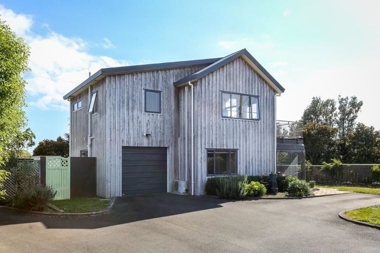 Photo of property in 134b Heta Road, Highlands Park, New Plymouth, 4312