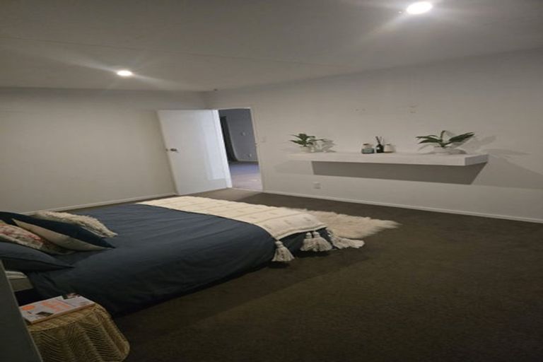 Photo of property in 22 Cypress Grove, Paraparaumu, 5032