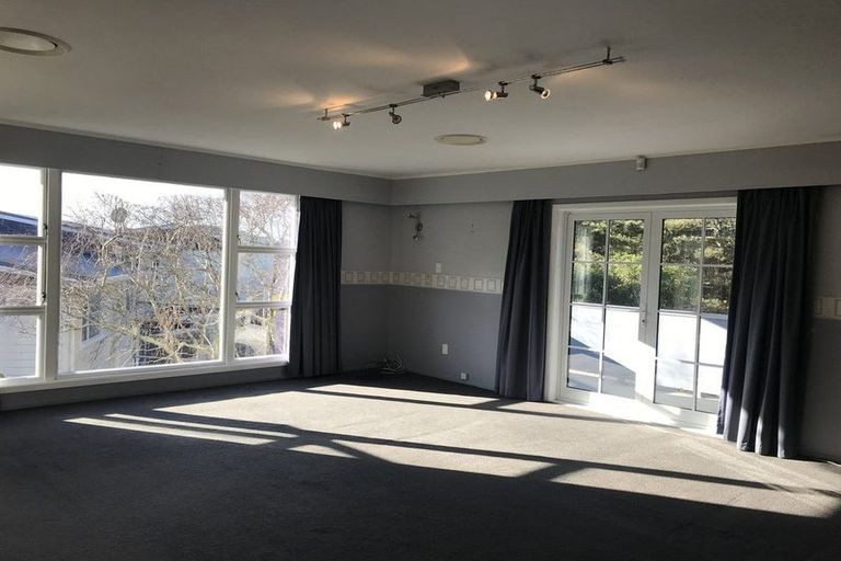 Photo of property in 18 Glen Alton Avenue, Paparangi, Wellington, 6037